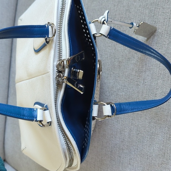 Coach Large Leather Satchel White and Blue Doctor Bag Style Rare - Picture 5 of 6
